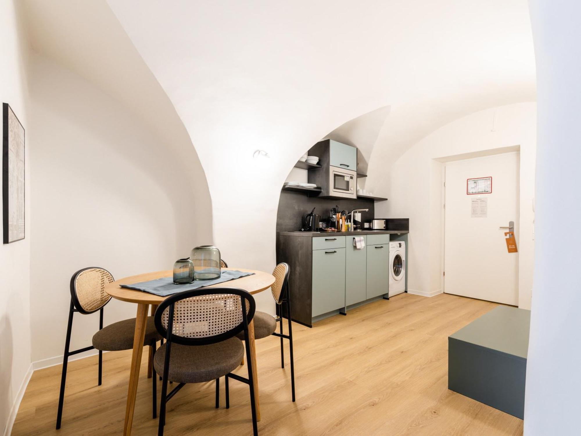 Limehome Klagenfurt Goessgasse Klagenfurt am Woerthersee Quarto foto